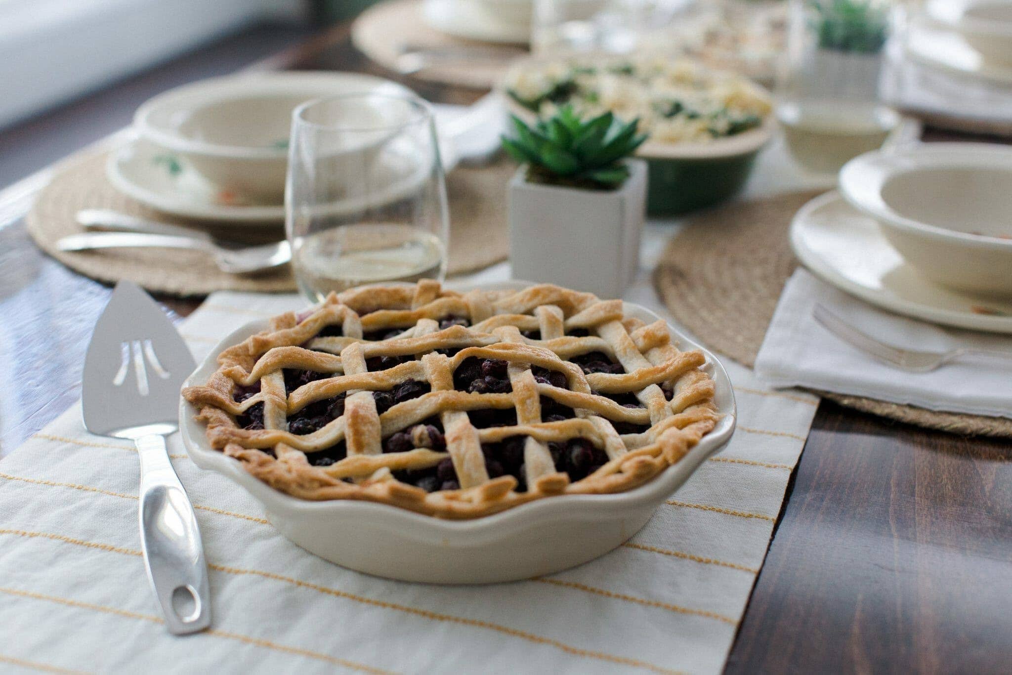 Frilly Pie Plate