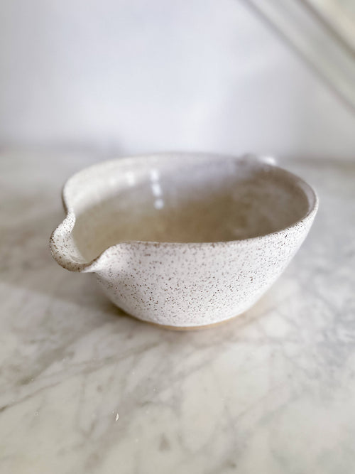 Ceramic Mixing Bowl with Handle